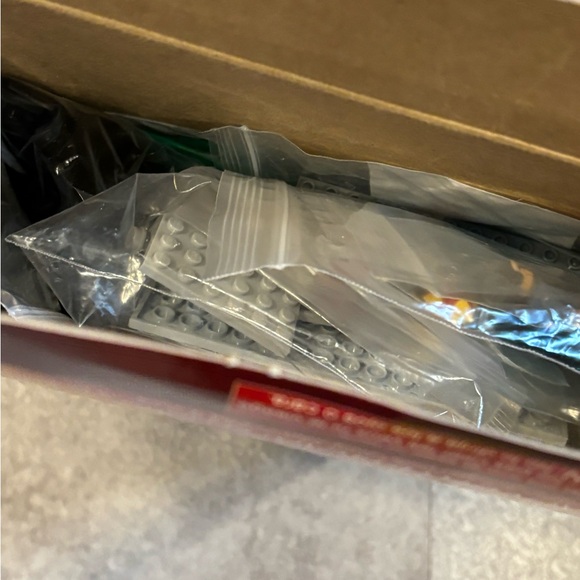 LEGO Marvel 76005 Preowned complete - Picture 7 of 7